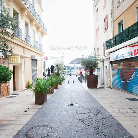 Daire Vivez A Pied, Spacieux Et La Ciotat